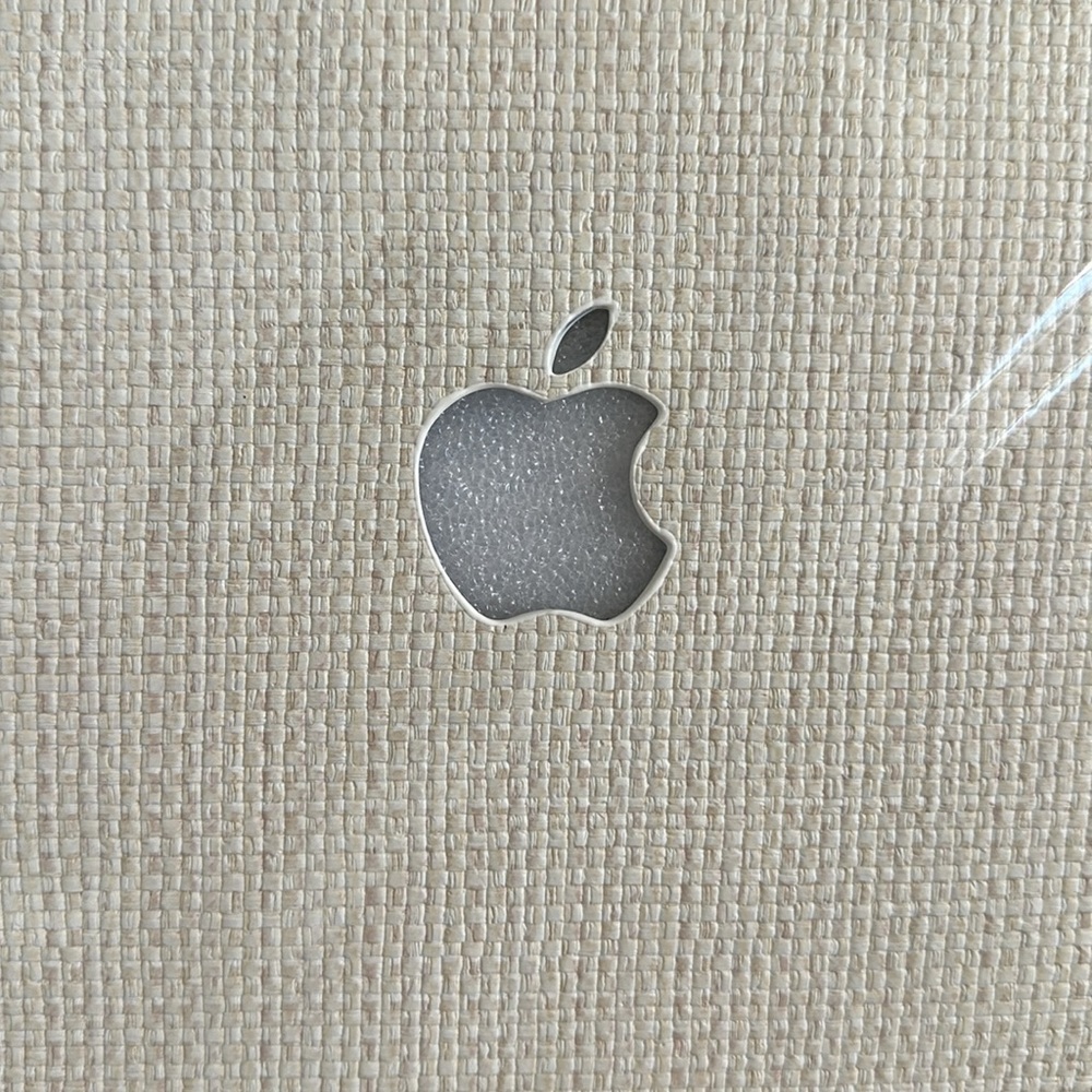 MacBook Pro Rustic Cover - Picture 5 of 5